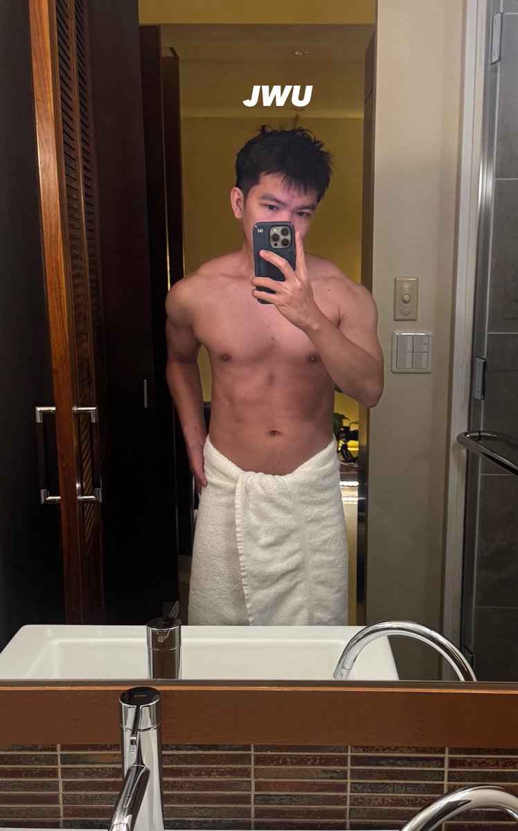 Phoenix Sy tweet media