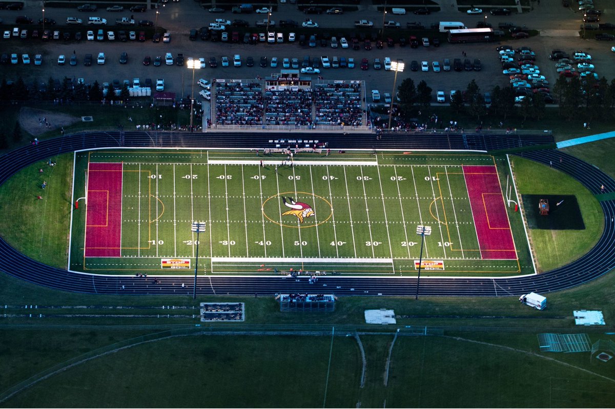 CFBHome's tweet photo. Stadium of the Night 🌚

🏟️ Lokken Stadium
✅ Capacity: 2,500
📍 Valley City, North Dakota

Home of  @VCSU_Football https://t.co/PWZ2tFAsNY
