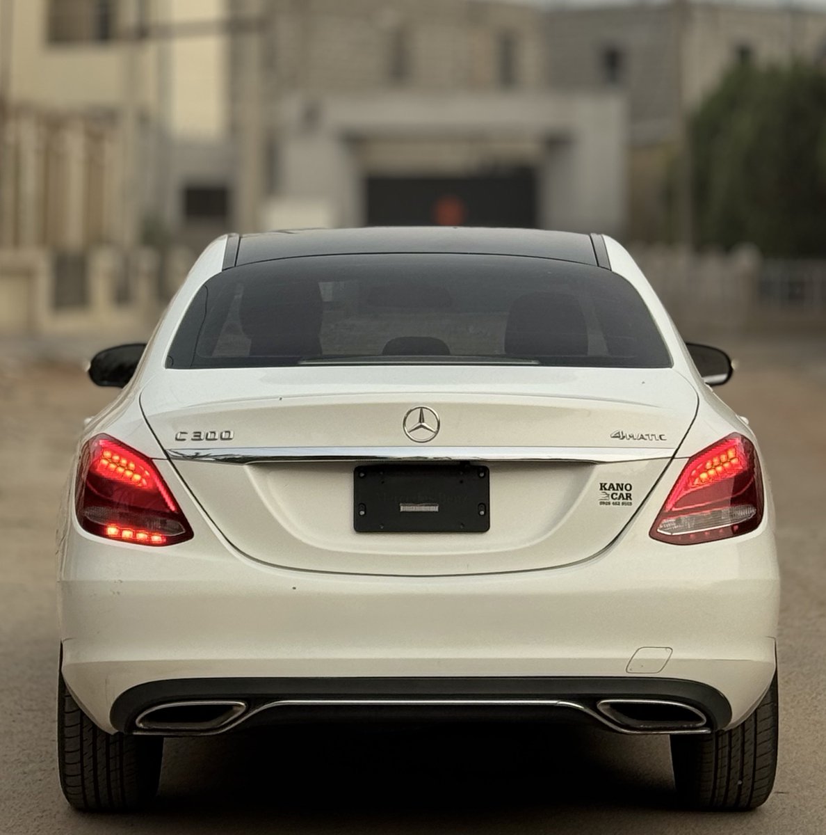 carspleasure_ng's tweet image. EXTREMELY CLEAN USED 

MERCEDES BENZ C300 2017

PRICE TAG 🏷️ N17,000,000

📞08060000269

📍KANO STATE 
@HAHayatu @assiddiqg 
#Asherkine #Laporta #Messi #Gangote #MondayMotivation #Font #Givetogain #sallandık #Aliyu