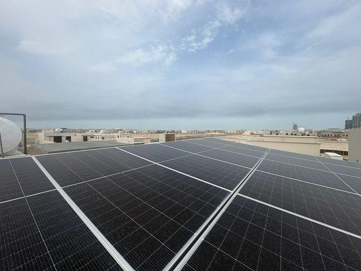 EnergySecond's tweet photo. 🔅أحد مشاريعنا القائمة لتركيب نظام شمسي مرتبط بالشبكة بسعة ٧ كيلو واط في الخبر 
one of our solar project on grid with a capacity of 7 kw in Khobar
 #renewable #Saudi #GCC #Khobar #Dammam #Riyadh #green #panel #vision2030 #KSA #solar #renewableenergy #solarenergy #farm
 #الطاقة https://t.co/rD9Zfaa7am
