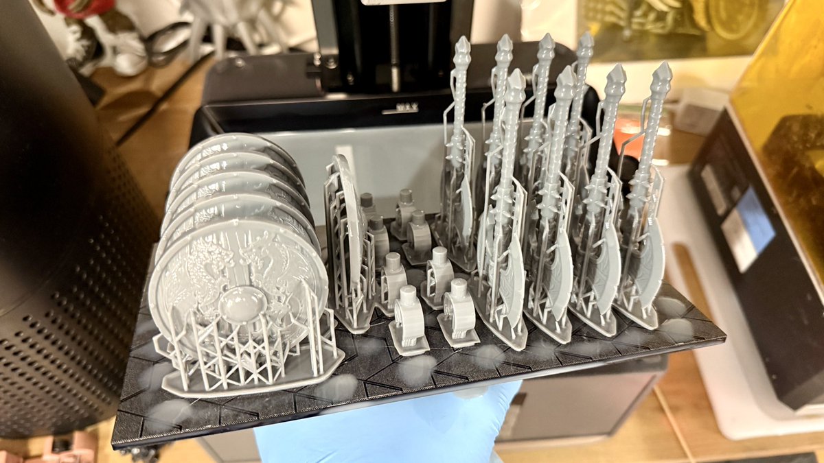 Gregory Cook tweet media