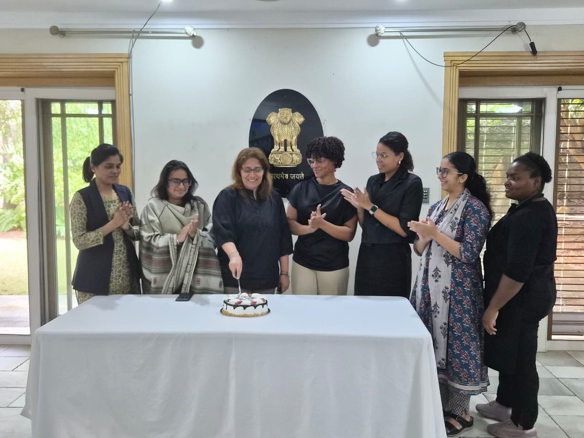 India in Dominican Republic & Haiti tweet media