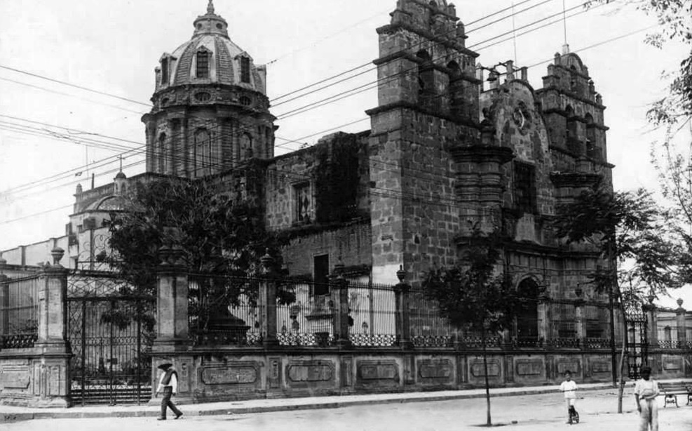 El Santuario de Guadalupe - Por 1920s.
#Guadalajara