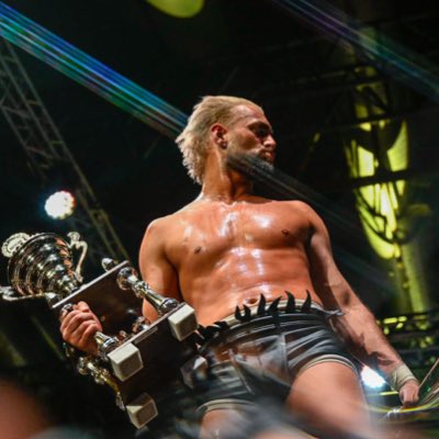 GOLD KING tweet media