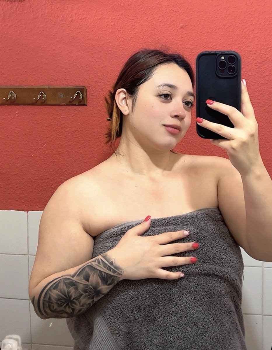 soynurioficial's tweet photo. Te quiero enviar un regalito por privado😈

Te veo aquí  https://t.co/sKJtBsQ8aZ https://t.co/UEedmJ8qaM