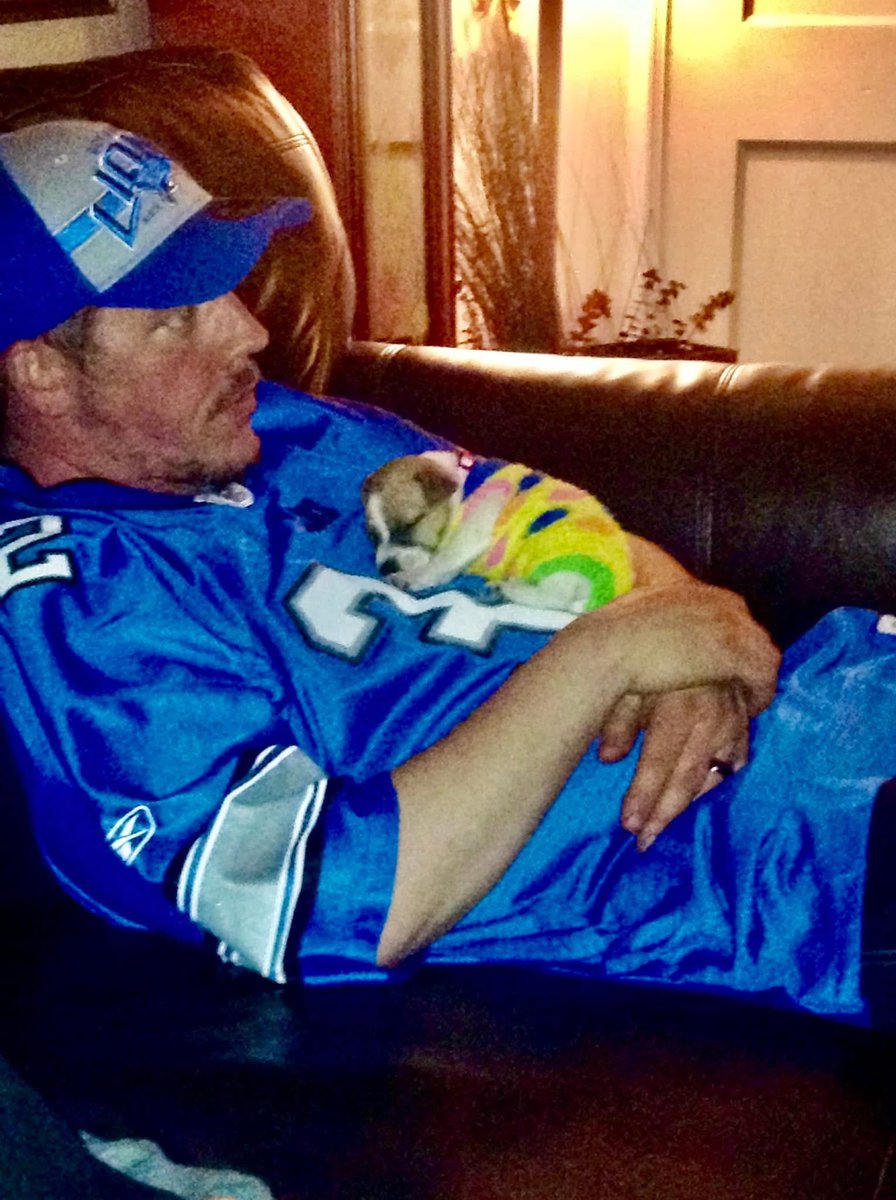BrianEgickJr's tweet photo. Animals know things
12 years ago today we got buttons, named her after my brother Benny who died in 2012, 3 days later I suffered a heart attack and My wife found me dead.This dog wanted to sit on my chest those 3 days, so blessed with an extra 12 years
#BeGrateful #BlessedInBulk https://t.co/smoY6yI2iW