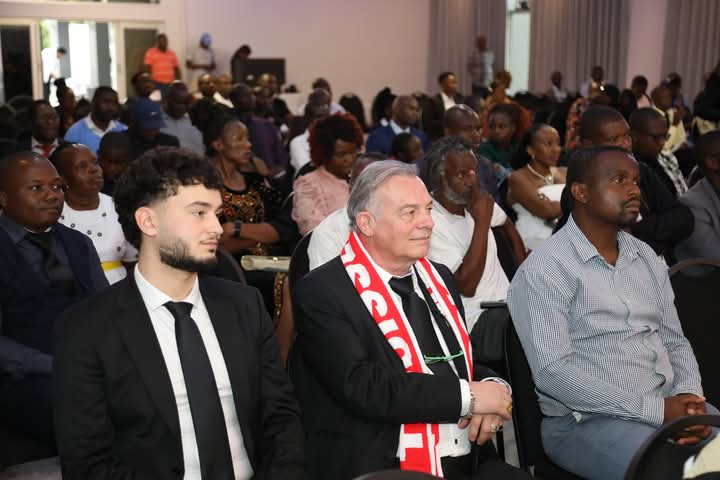 MAXWELL CHIKUMBUTSO tweet media