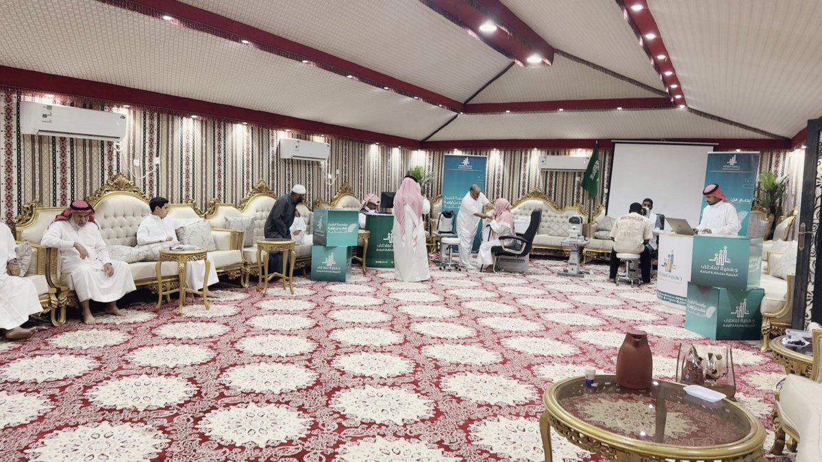 ndanawan's tweet photo. استضافت جمعية التنمية الأهلية بناوان فعالية “صحتك في رمضان” بالتعاون مع جمعية تعاطف الخيرية بمنطقة الباحة، حيث شملت الفعالية الكشف على العيون وقياس العلامات الحيوية للمستفيدين. وقد حضر الفعالية رئيس مجلس إدارة جمعية التنمية الأهلية بناوان، والمدير التنفيذي لجمعية تعاطف الخيرية https://t.co/wWxe3VLLdD