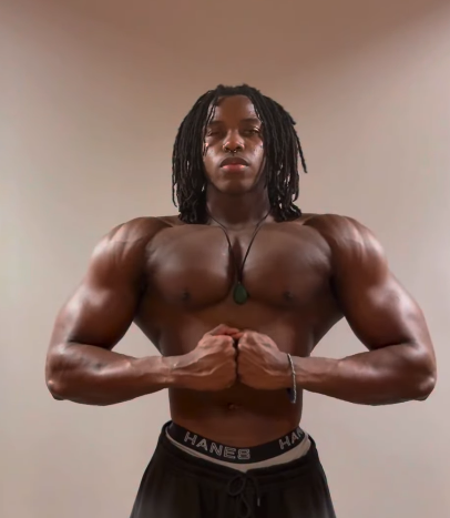 Cuzz Lightyur tweet media