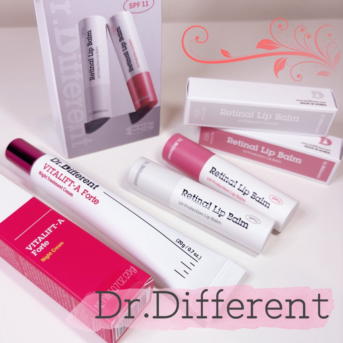 daifuku02180111's tweet photo. 《PR》 @Drdifferent_JP 
𖤐´- #Drdifferent ドクターディファレント
・ビタリフトーAフォルテ
・レチナールリップバーム2種
┈┈┈┈┈┈┈┈┈┈┈┈
 #レチナール を配合したナイトクリームとリップバーム🌟

レチナールはハリや小じわのケアに有効な成分で低刺激だからどんな肌質の人にも使いやすいよ✨

・ビタリフト
スキンケアの最後に塗るナイトクリーム🌙
少量でも伸びが良くしっかり膜を作ってお肌を守ってくれる🌟
シワやハリが気になる人へ♫

・リップバーム
日焼け止め効果もあるリップバーム☀️
韓国初のレチナール入りリップバームなんだって❣️
唇の縦じわをレチナールがふっくらさせてくれる！
透明タイプと薄いピンクの色付きタイプ💕
どちらも滑らかで塗りやすいよ✨

#PR #ドクターデイファレント
#ドクターズコスメ ＃レチノール 
＃韓国スキンケア ＃韓国コスメ
 #リップ #リップバーム #UVカット