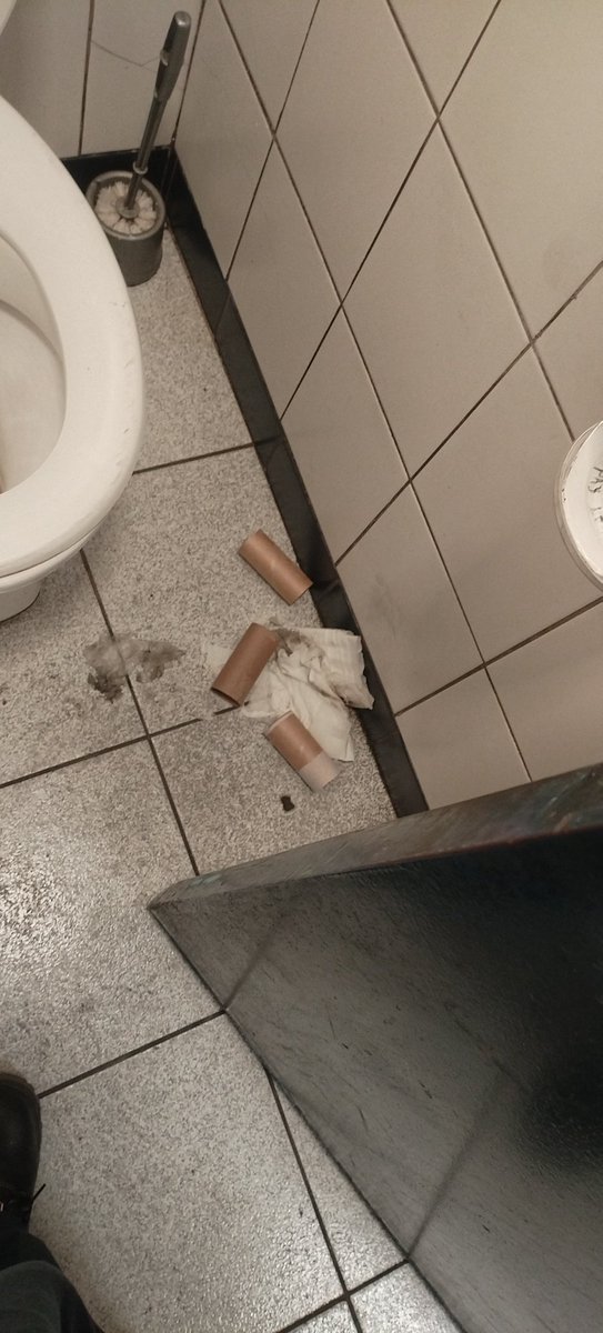sotho_mosotho's tweet photo. @Clicks_SA Dear @Clicks_SA please look at the condition of toilets in Clicks Centurion "Distribution Center", no toilet paper no soap, dirty toilets @deptoflabour https://t.co/YLbx6Yq67m