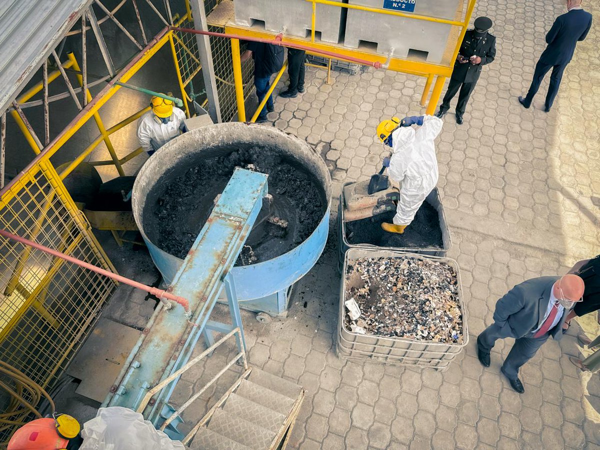 US Embassy Ecuador tweet media