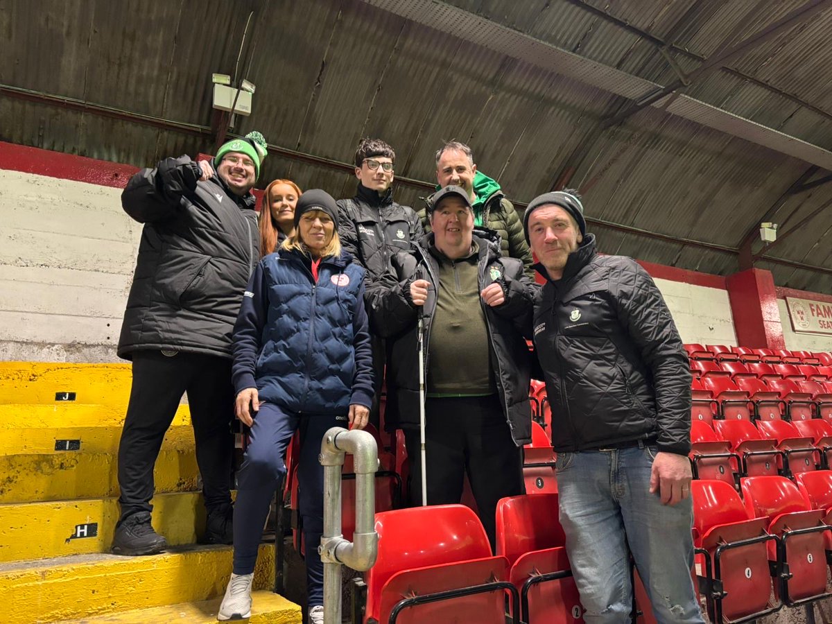 Freewheeler12's tweet photo. Was unable to attend Tolka tonight but a huge thanks to Ann Murray, Social Responsibility Officer of @shelsfc for so kindly welcoming and accommodating our @ShamrockRovers visually impaired service users. 🤝⚽️Thanks James Duffy for bringing the lads #access4all #loi https://t.co/CPjguSMb42