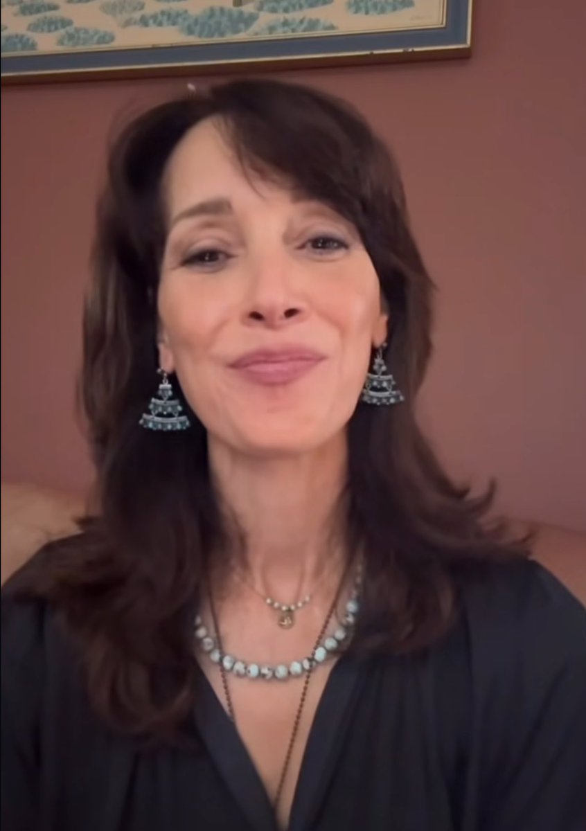 Jennifer beals España tweet media