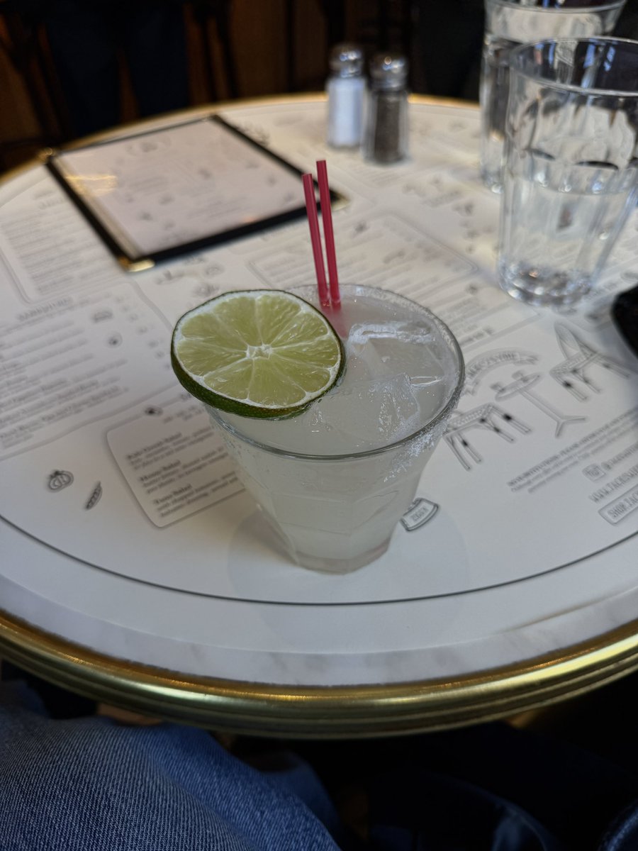 о чём речь tweet media