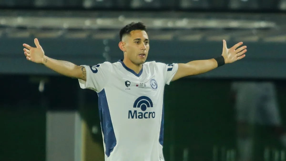 #Ovación90 Matias Fernandez <a href="/CSIRoficial/">Independiente Rivadavia</a> Me siento más cómodo arriba en el mano a mano. Miramos al rival pero nos enfocamos en nosotros, que los rivales se preocupen por Independiente <a href="/radionihuil/">Radio Nihuil</a>