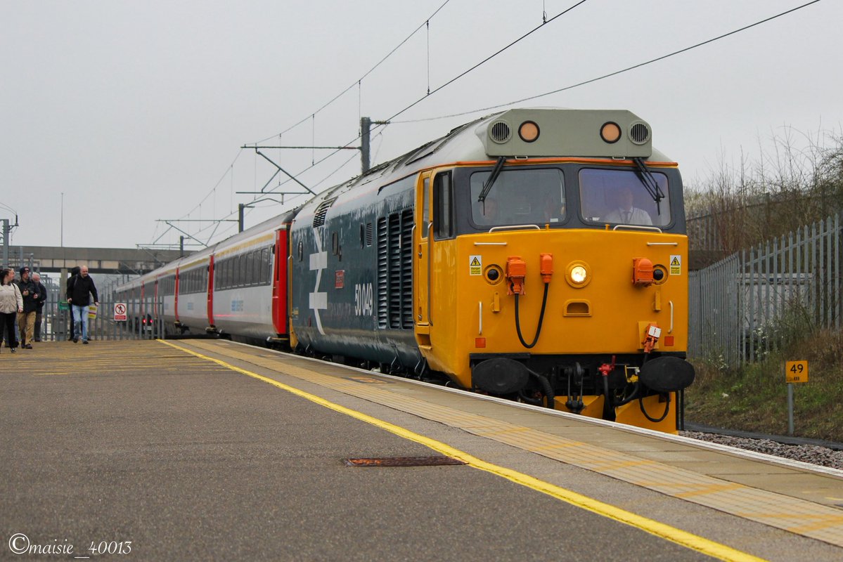 𝕄𝕒𝕚𝕤𝕚𝕖 tweet media