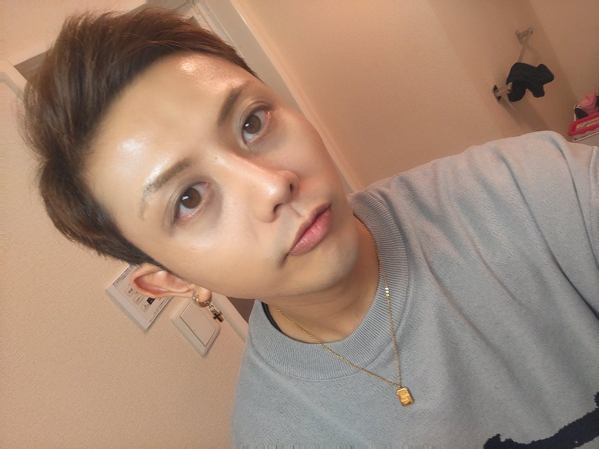 Akira_Ruiz00's tweet photo. お肌の調子が良き(๑•̀ㅂ•́)و✧
#美容 #メンズ #エステ #化粧品 
#メイク #美容男子 #福岡  #北九州 https://t.co/9HNqQ5eBe5