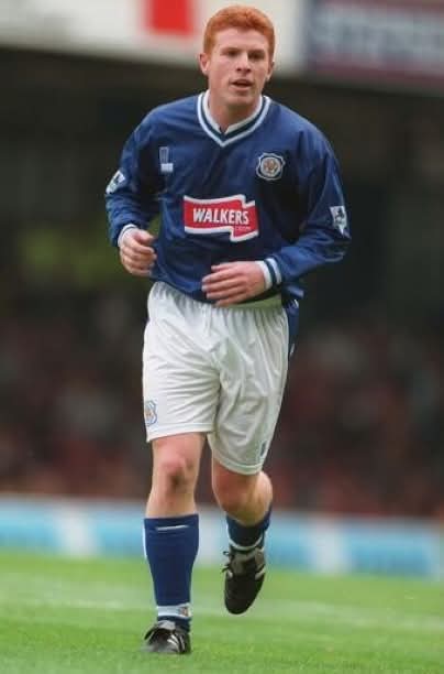lee1978lcfc's tweet photo. 1996-97 
Walsh 👊
Izzet 🪄
Lennon 🧱
Claridge ⚽
#lcfc #memories 💙🦊 https://t.co/UmFyj2Xo6p