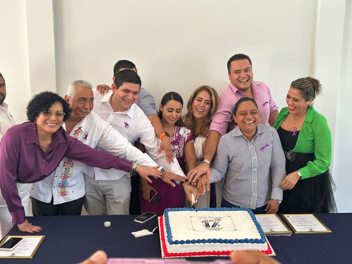 cytiuagro's tweet photo. Celebramos el 17.º aniversario de la Facultad de Ciencias y Tecnologías de la Información con la presentación del 1er Informe de Labores 2024–2025 del director M.C. Leopoldo Rodríguez Matías y la entrega simbólica del informe al Consejo de Unidad.
#SomosCyTI https://t.co/q20ohjQQ3R