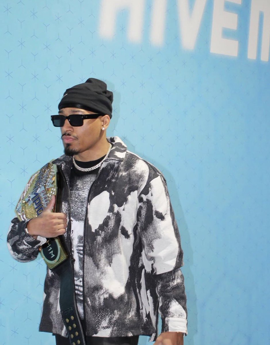 Number #1 (Not @Carmelo_WWE) tweet media