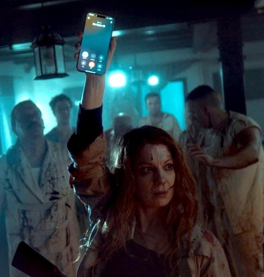 LoveHorror.com tweet media