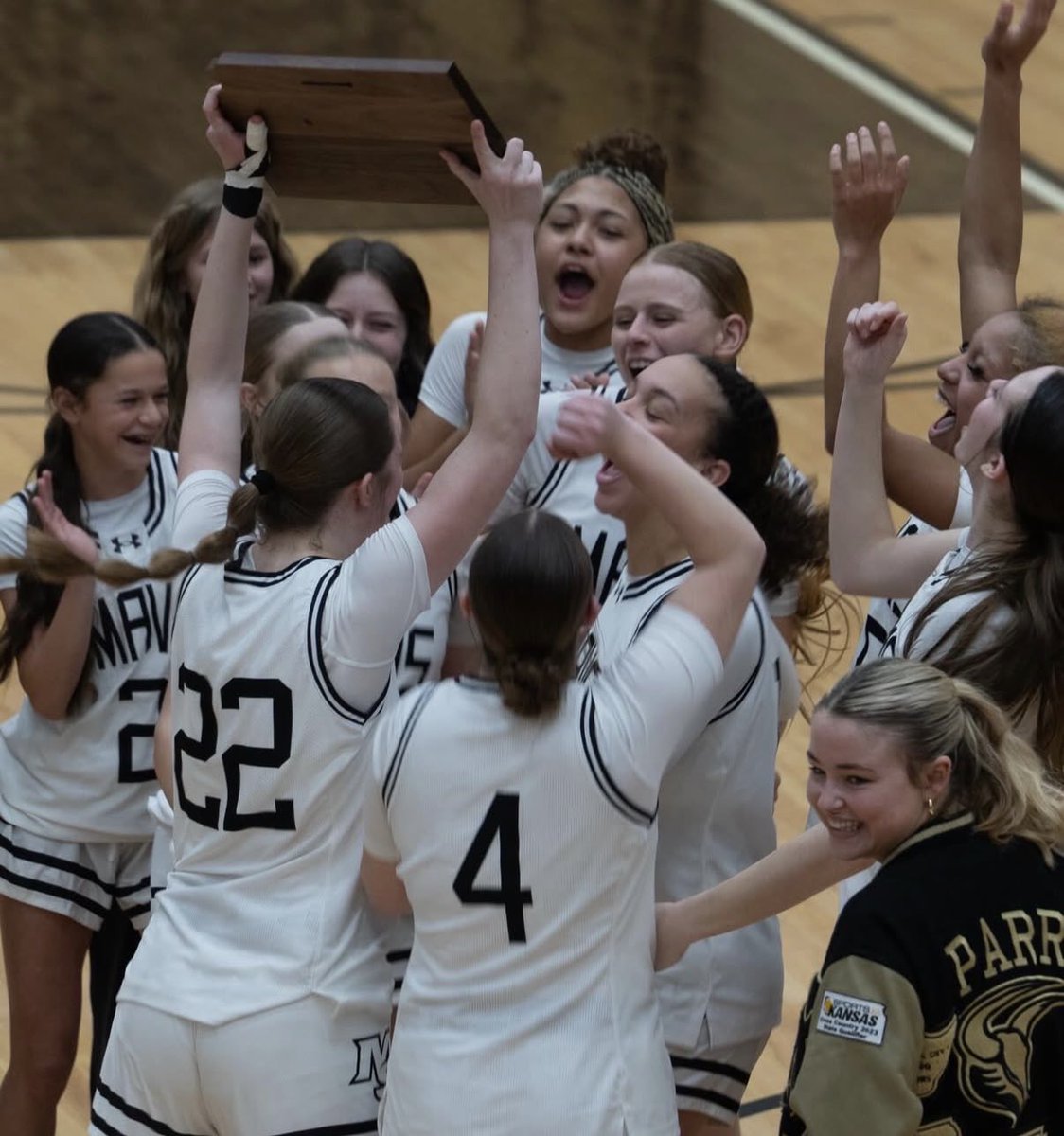 Maize South Mavs GBB tweet media