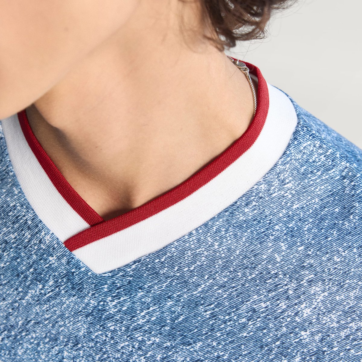 footballshirt's tweet image. Based on the design of the United States 1994 World Cup Away shirt, the adidas Denim Graphic Jersey has been unveiled.

Read more: footballshirtculture.com/new-kits/denim…

#ussoccer | Football Shirt Culture | Soccer Jersey | Camiseta de Futbol
