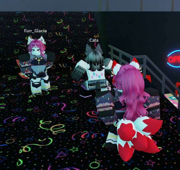 StrawBerriiUwU tweet media