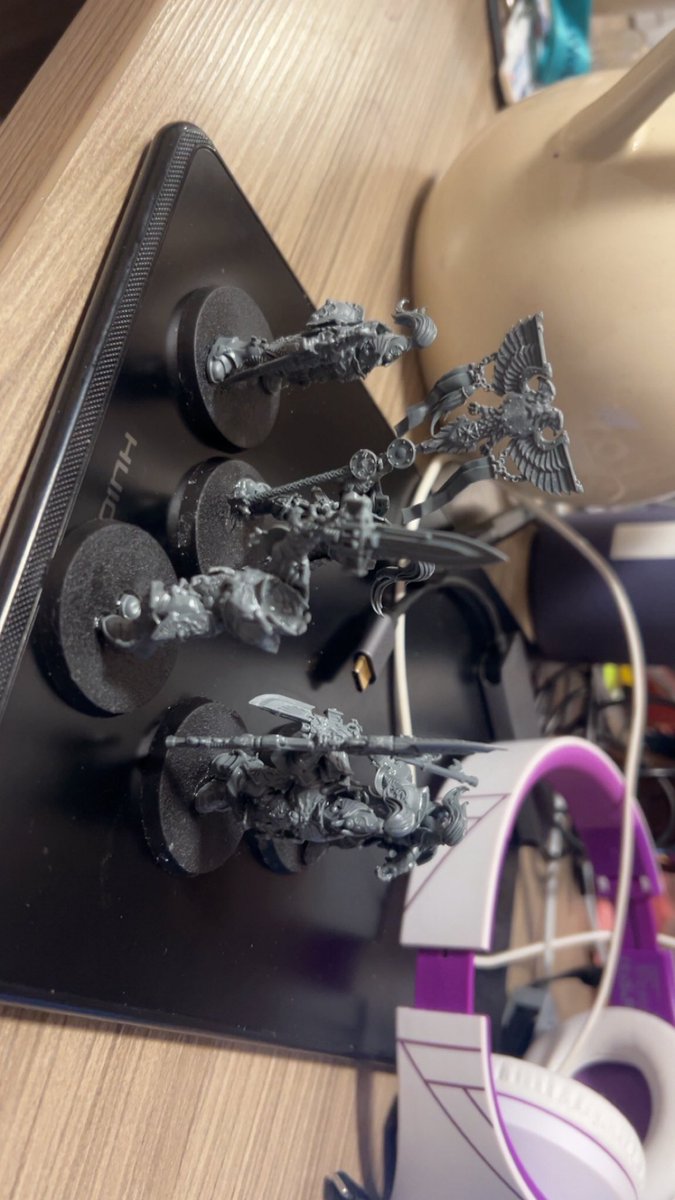 Custodes tweet media