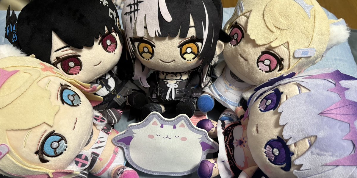 moco125876's tweet image. 久しぶりのフワモコモーニング幸せだった🩵🩷あとフワモコ以外のAdventのぬいぐるみ買って良かった！ペロ置いてみたけど満足そう✨✨
#FUWAMOCO #Advent