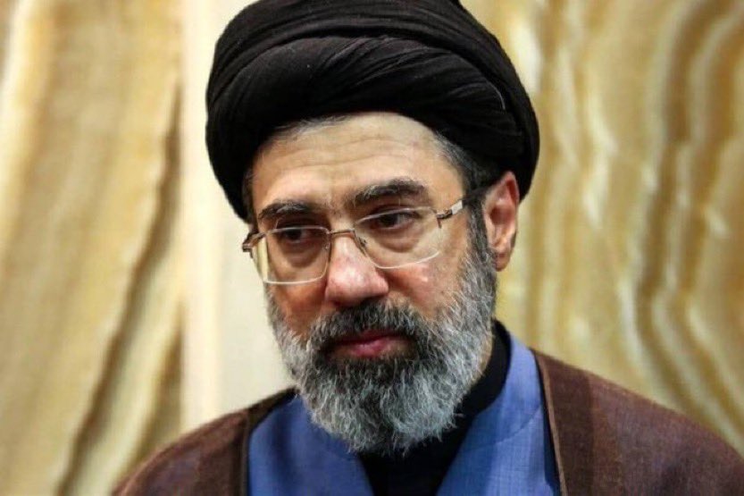 Az3377827's tweet photo. 🚨🇮🇷🇺🇸BREAKING | 

IRANIAN targets a U.S. oil tanker in the Strait of Hormuz with a Shahed-136 drone...
#Irán #IsraelTerrorism https://t.co/dW1GOZp8wt