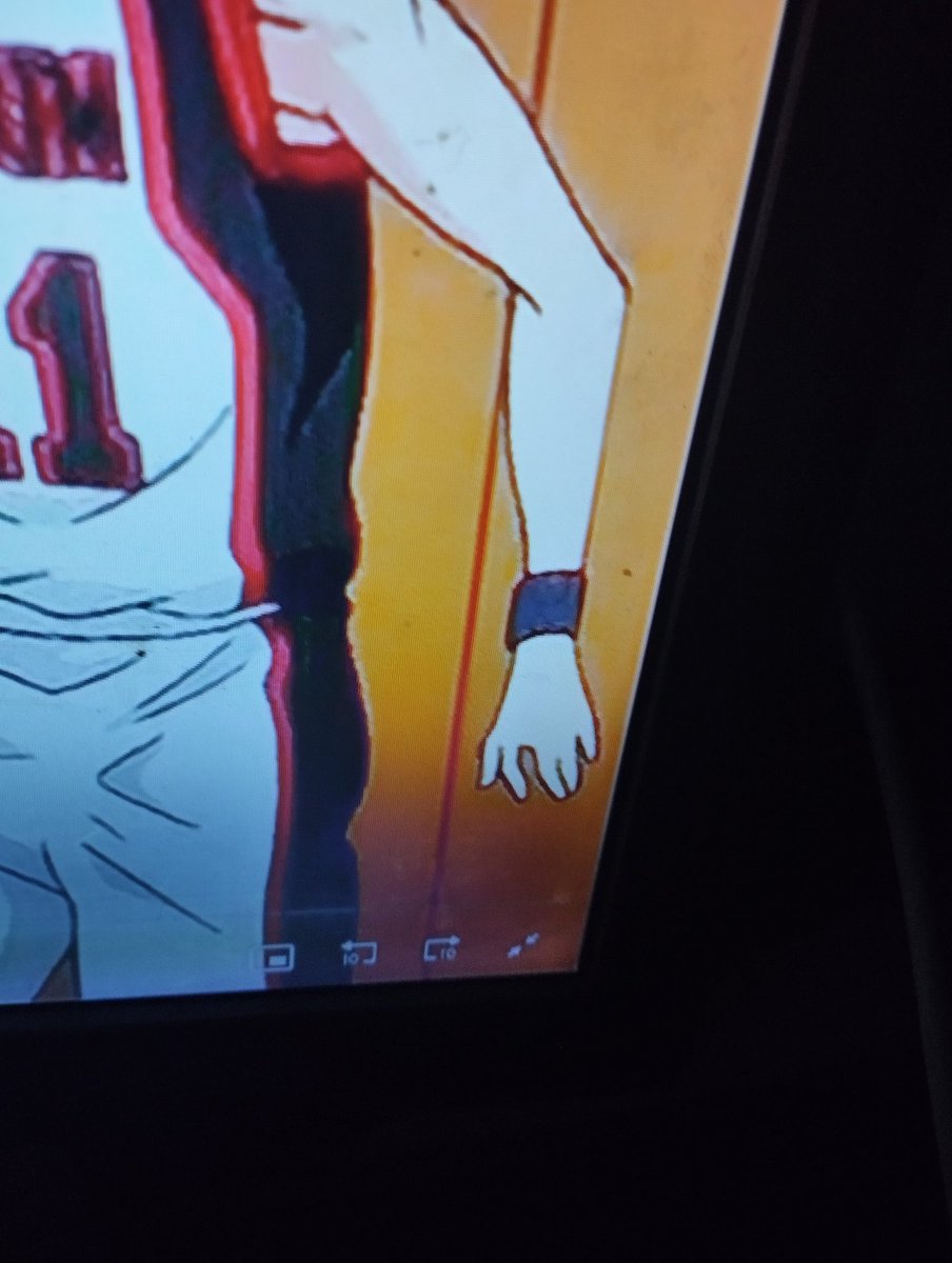 DeadStarting's tweet photo. A um tempo atrás tava vendo Kuroko dublado (que inclusive que dublagem boa pqp) e no meio de uma tela cheia de personagens notei a mão do Kuroko, vei eu pipoquei de rir da mão toda tortinha https://t.co/b9CS9pJbGN