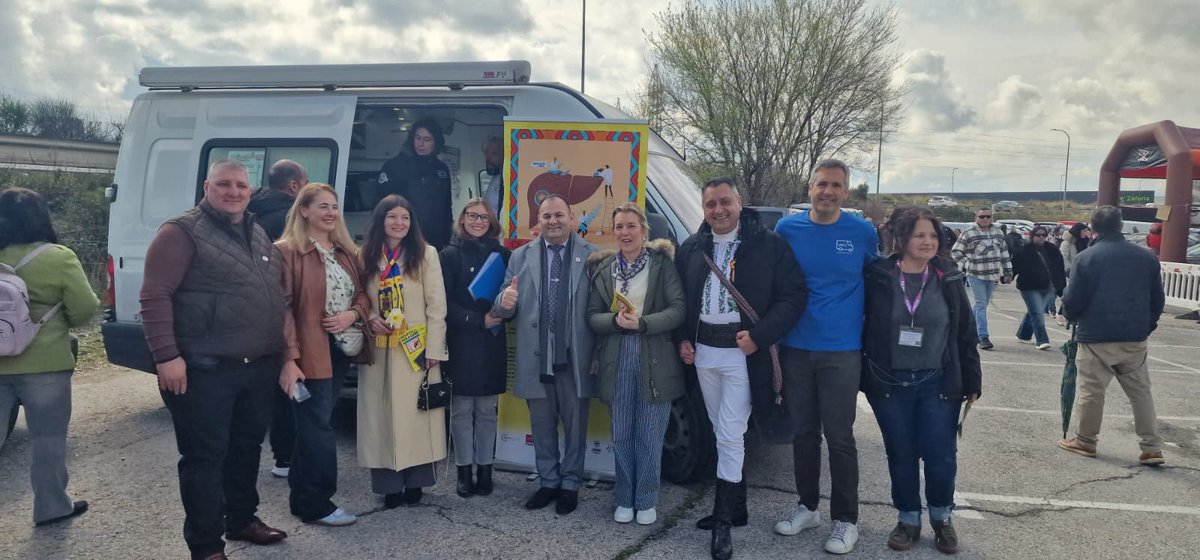 UCribado's tweet photo. la @UCribado, en Torrejon de Ardoz. Evento Rumanía. Informacion en Prevencion primaria y secundaria. Realizando pruebas de VIH, hepatitis virales e ITS. #MOBHOPE @FOCUS @SaludMadrid @MADRID https://t.co/F1YzDXsb98