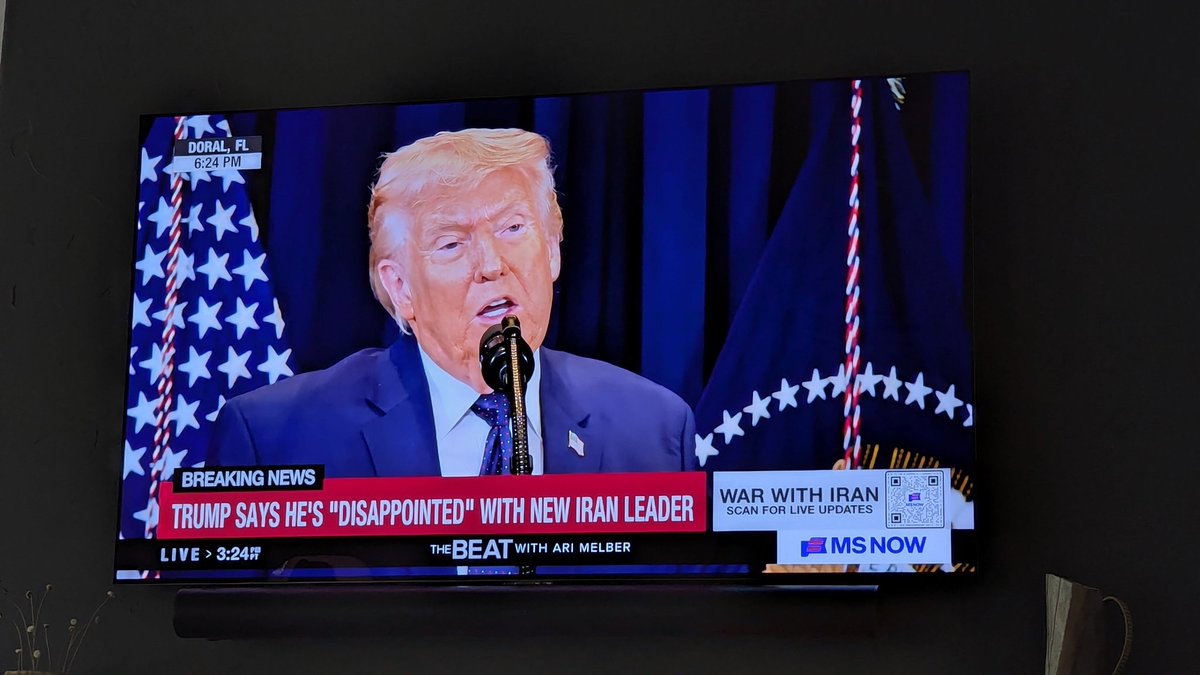 "How many American deaths are acceptable?" 

Response: duh, ah, um, believe me, the best, okay I'm out

Fucking lying, imbecile, asshole.