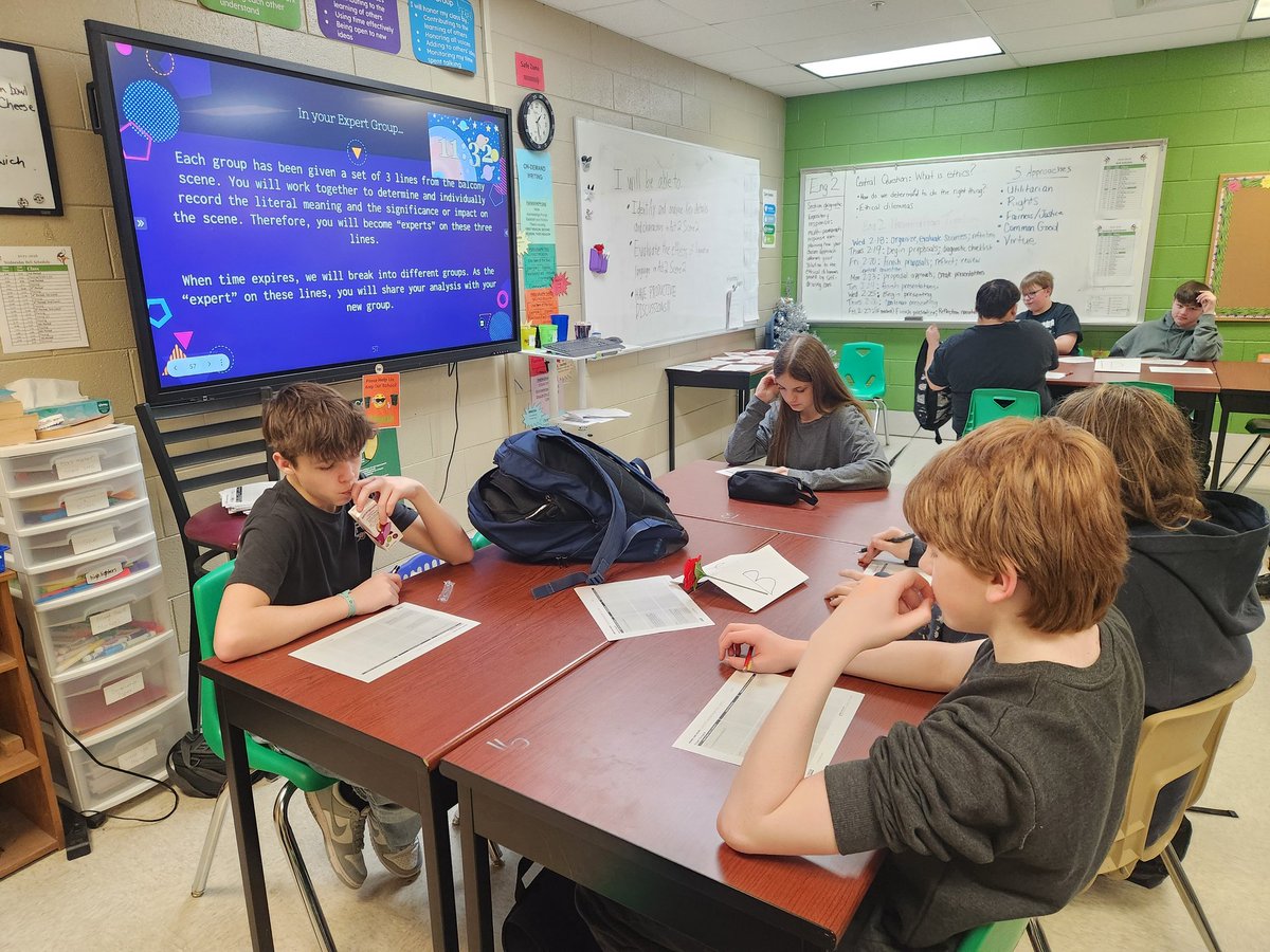 MrsCharlesRCSHS tweet media