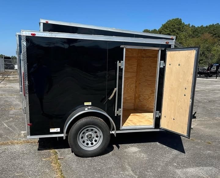 MaxbuiltNC's tweet photo. Open the door to a whole new world of hauling possibilities with a single axle #EnclosedTrailer from Max Built—AND save 20% for a limited time!

Get full specs and MSRPs in our digital Product Catalog on our website: https://t.co/5BYzm8Ff24. https://t.co/TbDRR6d8Ea