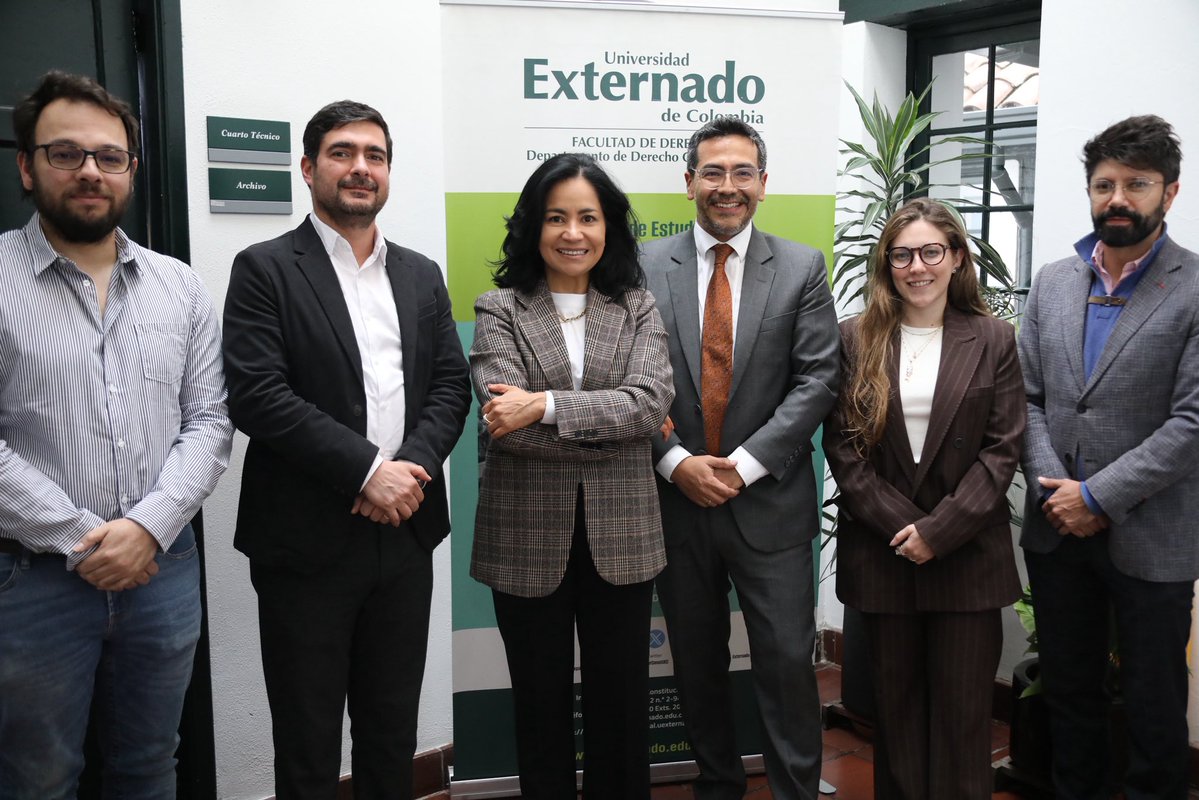 Departamento de Derecho Constitucional- UExternado tweet media