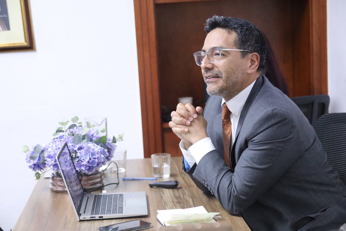 Departamento de Derecho Constitucional- UExternado tweet media