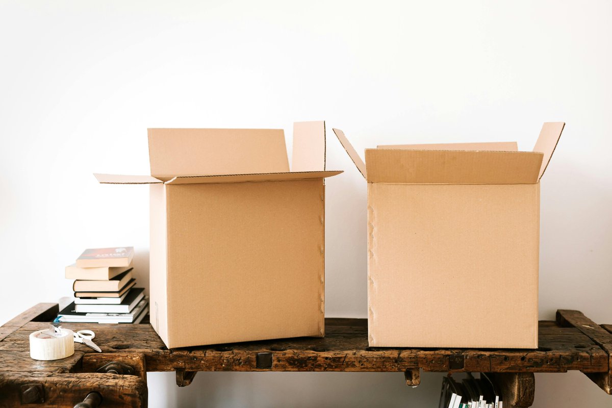 Not sure what size storage unit you need for your things? 🤔 Our smart guide will help you out. smartselfstorage.com/unit-size-guide