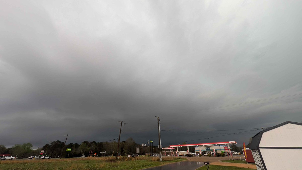 Josh Thomas tweet media