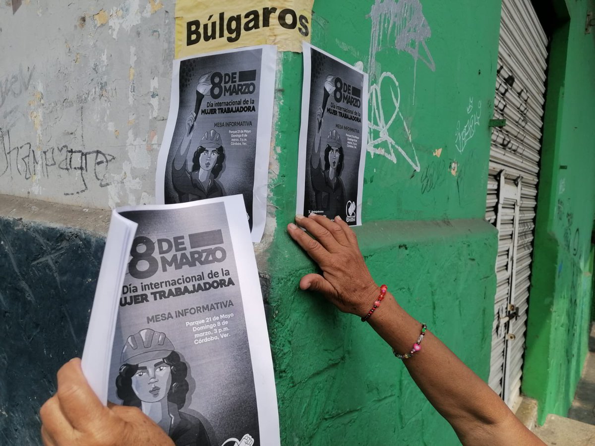 trabajadorasmx's tweet photo. La OMTM desde Veracruz 📍

En el marco de #8M realizamos brigadeo en Córdoba con pega de carteles 🪧 y mesa informativa 📢, compartiendo información con la comunidad.

Durante la jornada también expresamos nuestra solidaridad con la CNTE ✊🏽. https://t.co/sV9FO7hZsQ