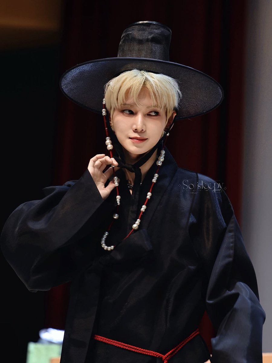 𝐌 𝐀 𝐋 𝐔 🦋 tweet media