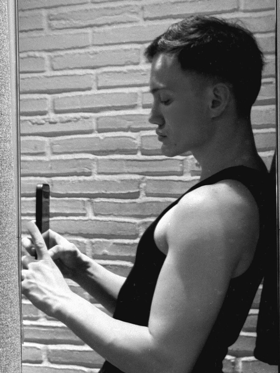 Daniel Bengel tweet media