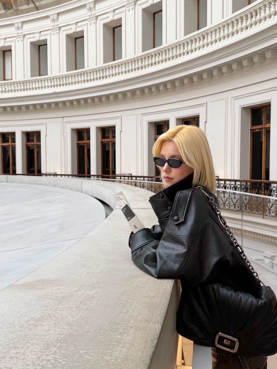 yeji bubble 🖤 tweet media