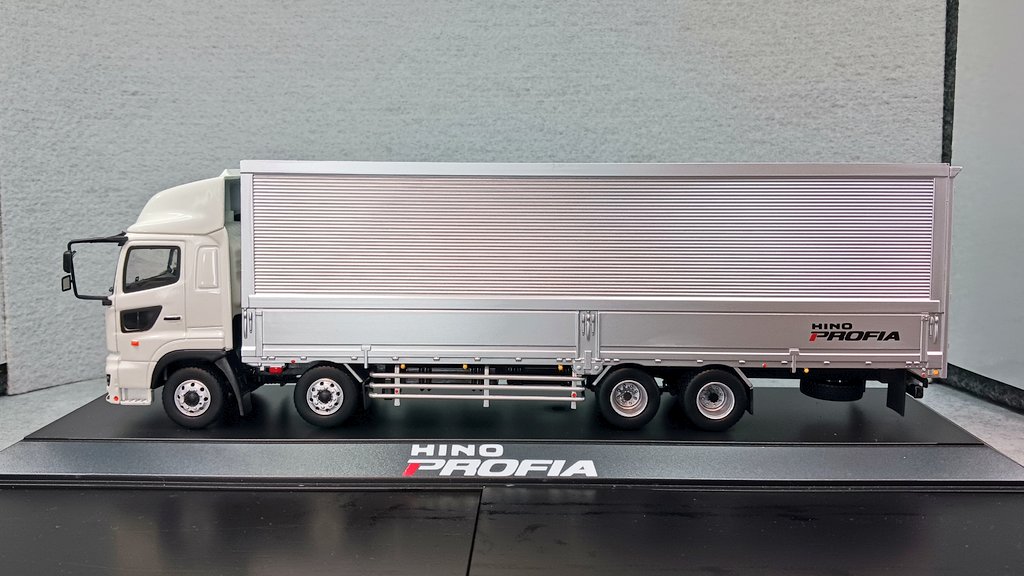 日野自動車特注非売品 1/43 日野プロフィア HINO PROFIA 珍しく