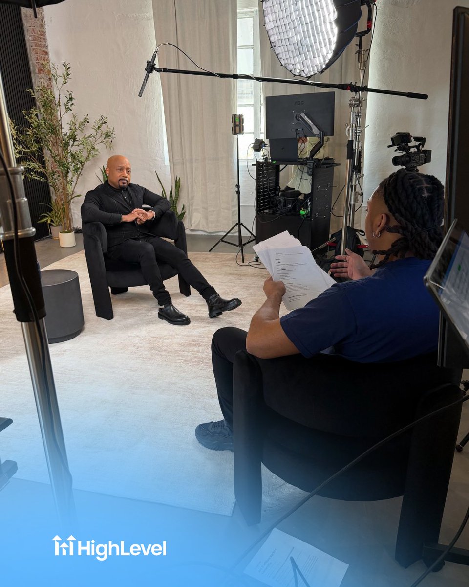 gohighlevel's tweet image. Call it Shark Week at HighLevel. 🦈🔥
We dove in, went deep, and came up with something powerful.
Talking big moves.
Making serious waves. 🌊

Trust us, you’ll want front row seats for this one. 🎥
#HighLevel #SwimmingWithSharks #BigMoves