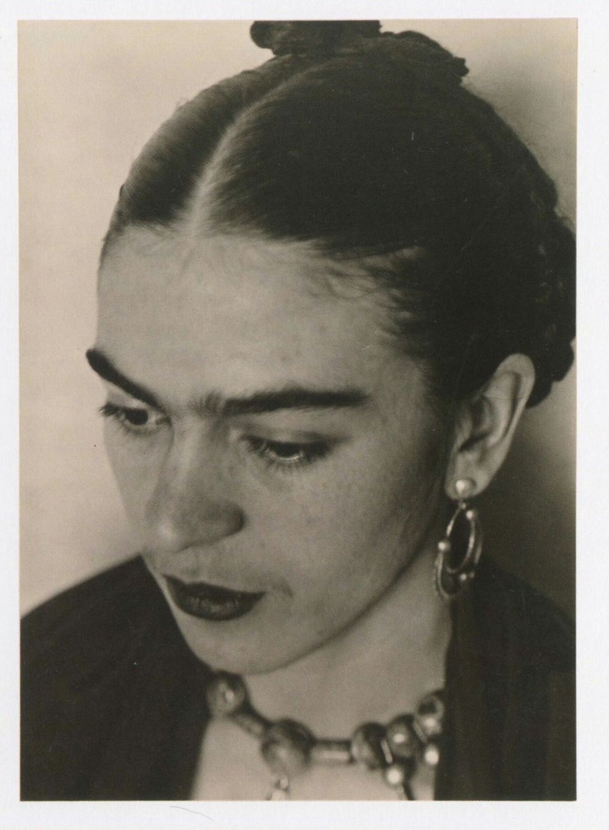 Frida Kahlo tweet media