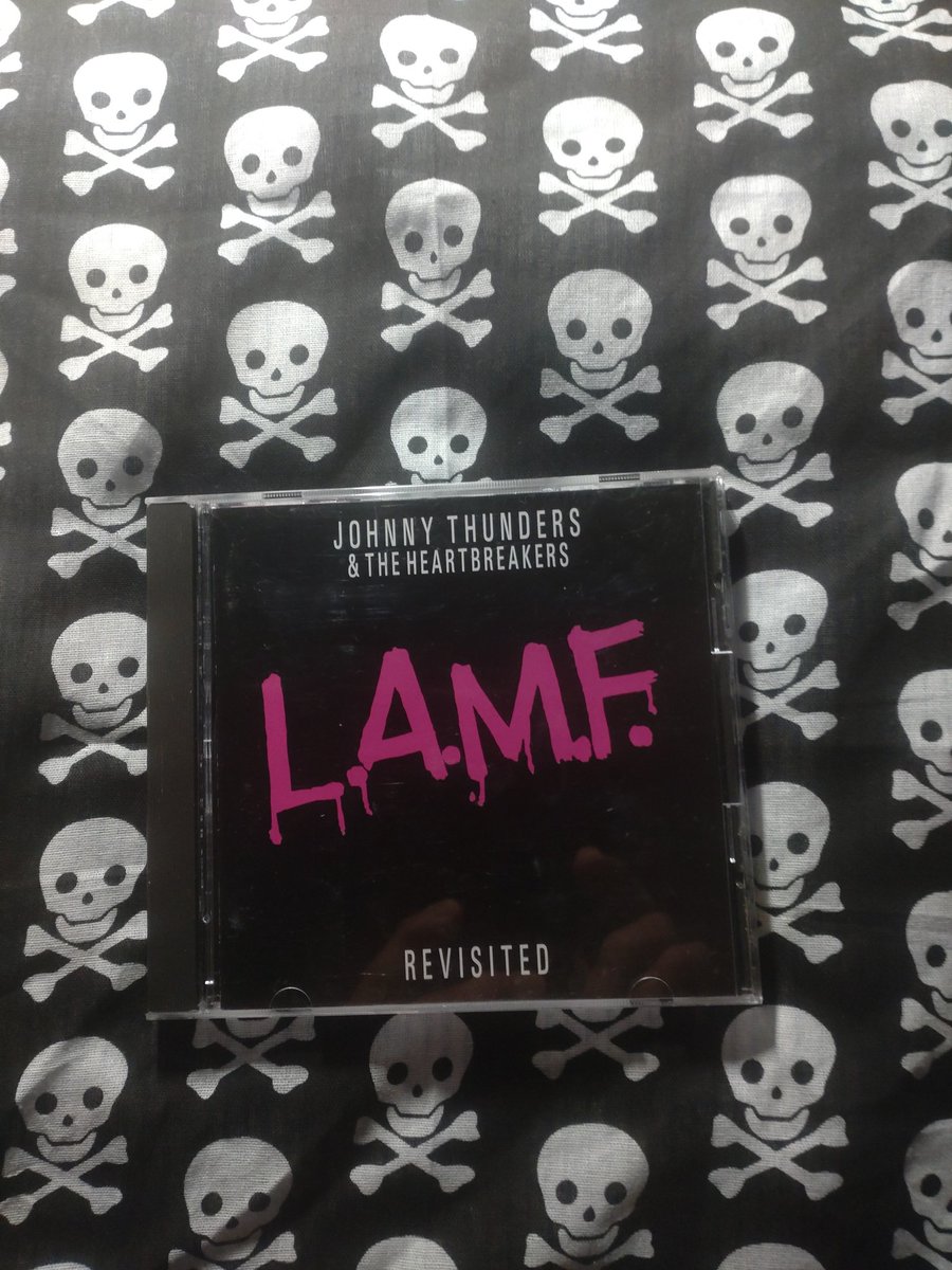 cIbEsZpennrq9Ue's tweet image. 今朝の1枚💿️🤓🎶
皆様、おはようございます❗️🙂🖐🏻
今日は雨時々曇り🌧️
真冬の様に寒いらしい🥶ので防寒万全に!!😆🧤🧣🧥
本日も皆様がステキな日になります様に‼️😀💖✨
T👕も
#JOHNNYTHUNDERS

#JOHNNYTHUNDERSandTHEHEARTBREAKERS
#ＬＡＭＦ
#REVISITED