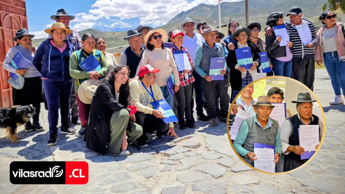 VilasRadio's tweet image. 👨‍🏫👴🌿NUNCA ES TARDE PARA APRENDER: PRODUCTORES AYMARA DE HASTA 90 AÑOS LLEGAN A LA UNIVERSIDAD PARA IMPULSAR EL ORÉGANO DE SOCOROMA

📲Revisa la nota completa en: vilasradio.cl/nunca-es-tarde…

#PRODUCTORES #AYMARA #LLEGAN #UNIVERSIDAD #IMPULSAR #ORÉGANO #SOCOROMA